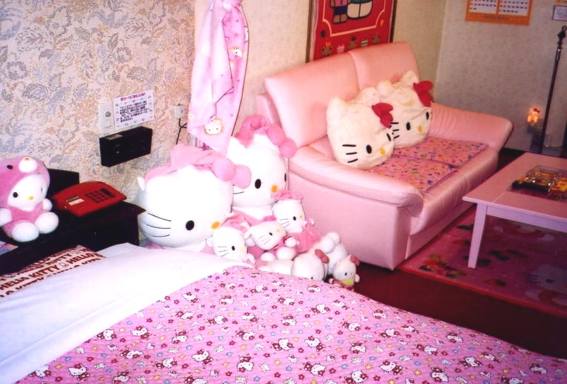 Hello Kitty Hotel In Tokyo. Hello Kitty-Themed Love Hotel